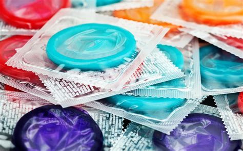 Blowjob ohne Kondom gegen Aufpreis Erotik Massage Kirkel